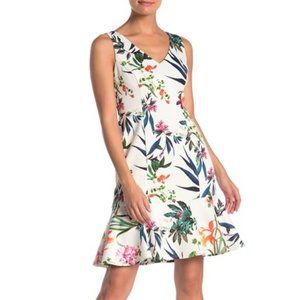 NWT Taylor V-Neck Floral Print Scuba Flounce Dress